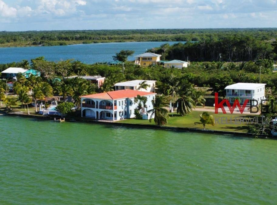 #Belize Home on the Corozal Four Mile Lagoon, Corozal, Corozal District