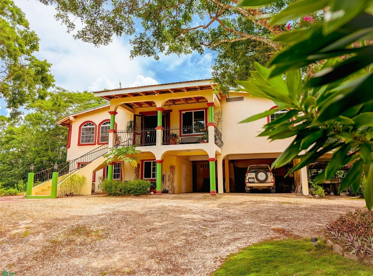 Noh Beh Tanah Road, San Ignacio, Cayo District