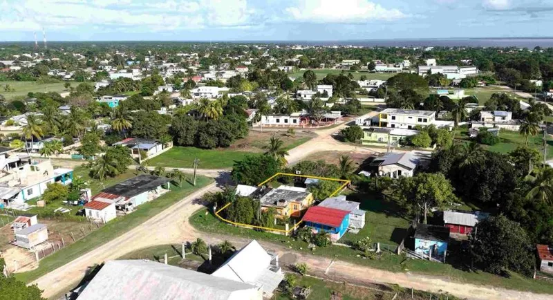 REDUCED! Charming 3 Bed, 3 Bath Residential Home in San Andres Village