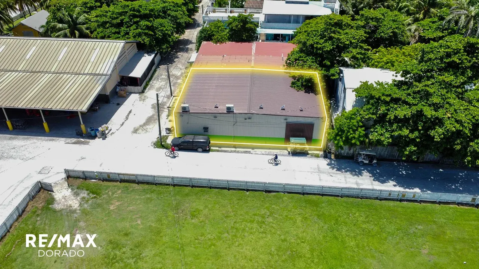 Bussiness Property for sale In San Pedro Town,