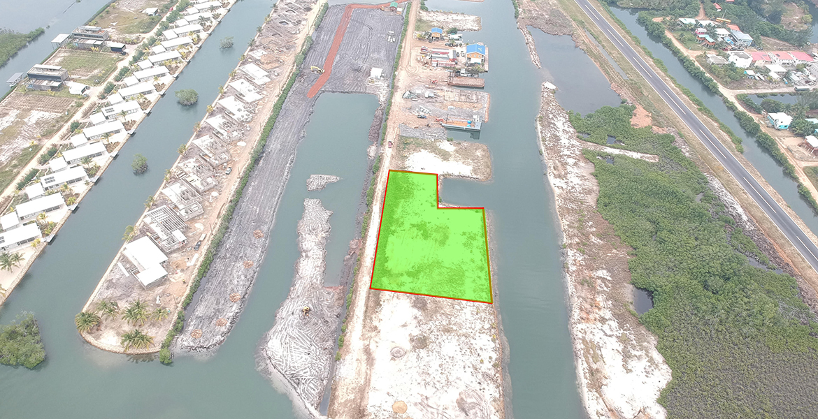Canal Lot Near Airstrip