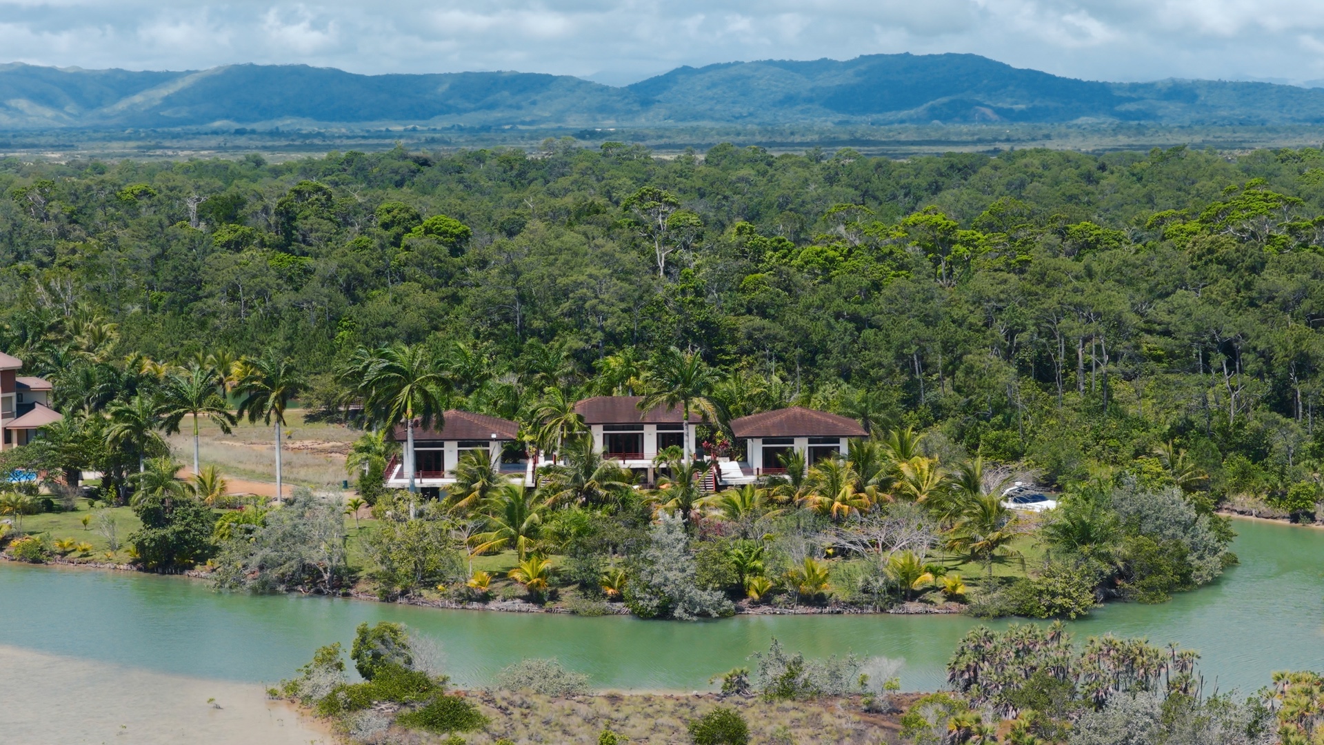 Villa Bella Serena, Lot 6  | Islands Waterfront in Red Rock
