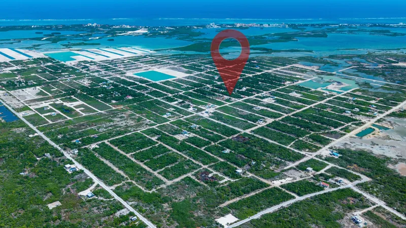 West Caye Lot 985 – Below-Market Opportunity Near Secret Beach with Seller Financing