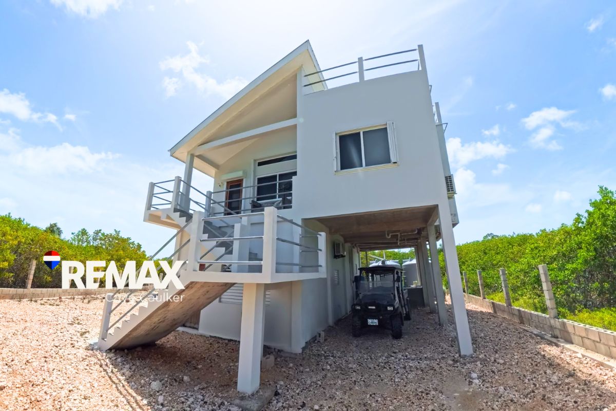 Stunning Oceanfront Home on North Caye Caulker