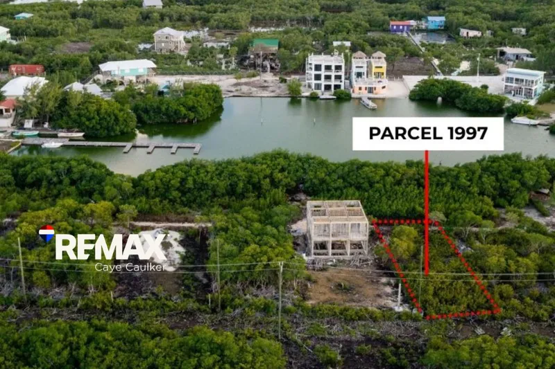 Caye Caulker Land for Sale – Investment Lot Near the Lagoon