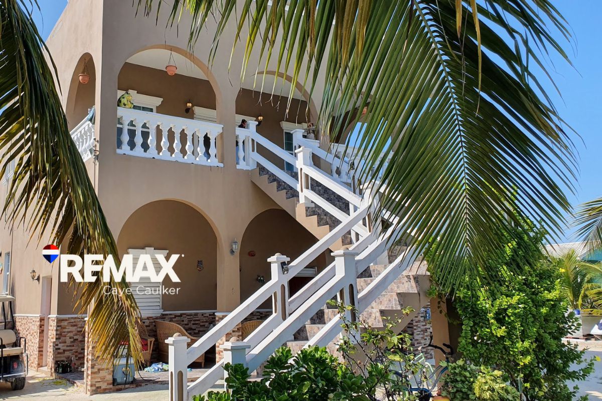 Luxury Caye Caulker Home With Two Rental Units