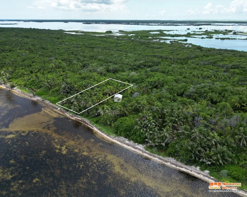 Palm Bay Lot 9 – 60Ft of Beachfront – New Listing!