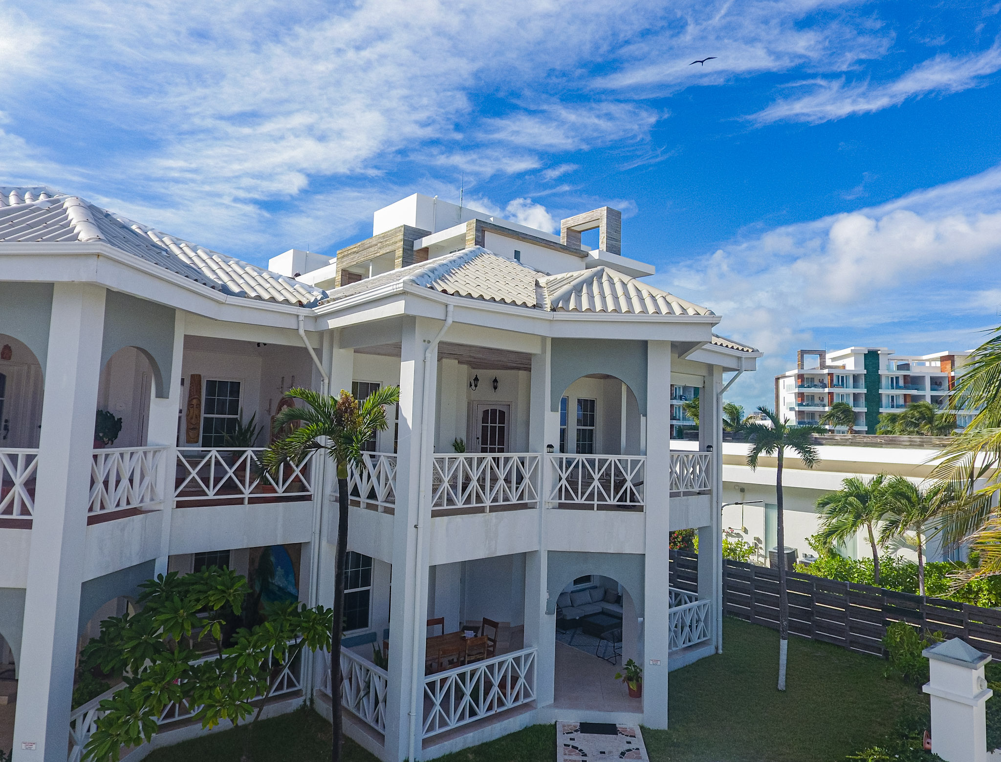 1550 Second Floor Beachfront- Living in San Pedro Belize