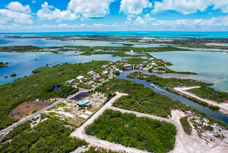 302- Bonefish Bay – Land, Water & a More Natural Side of Ambergris Caye