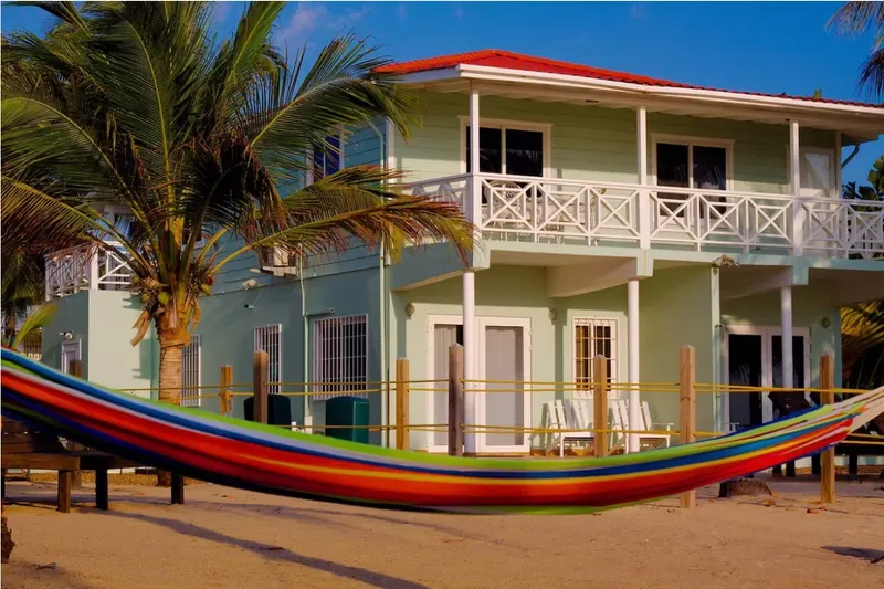 Placencia Village