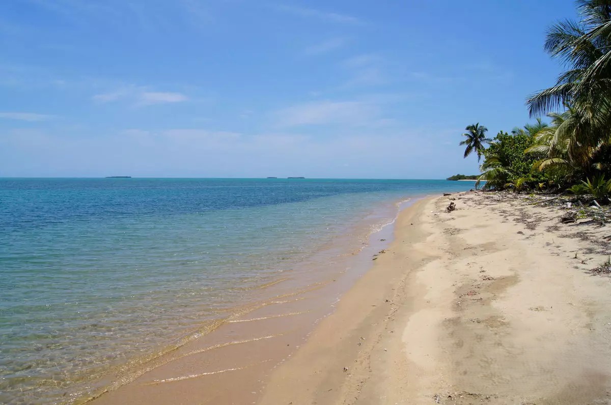 1534 - Serene Beachfront Lot