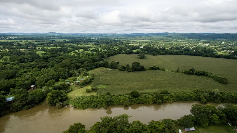 Stunning Riverfront Oasis at the Confluence of Mopan and Macal Rivers