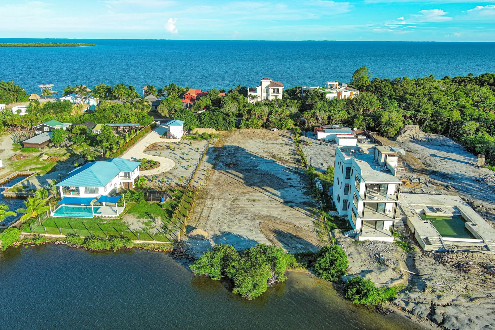 Prime Lagoon front Property in Placencia