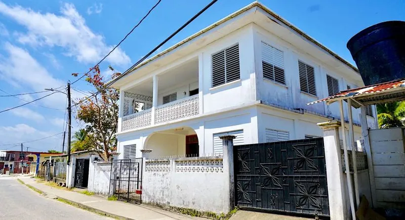 Commercial Building Ideal for Guesthouse or Offices in Punta Gorda, Toledo - Image 3