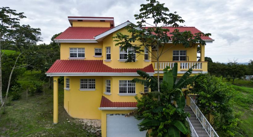 4 Bedroom Home For Sale In San Ignacio Cayo- The Suncrest Villa