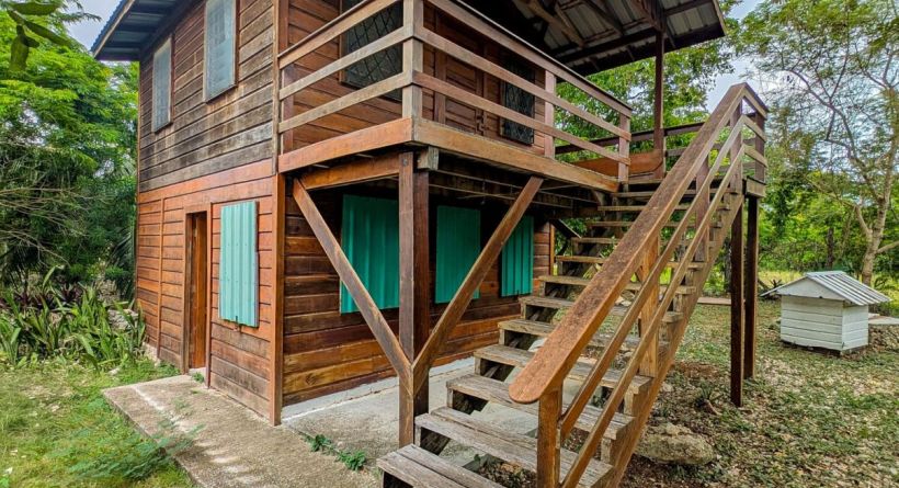 Home for Sale in Sarteneja Belize Near the Caribbean Sea