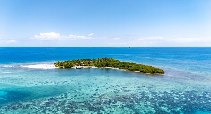 Little Water Caye; 2 Acre Island Estate near the Gladden Spit &amp; Silk Cayes