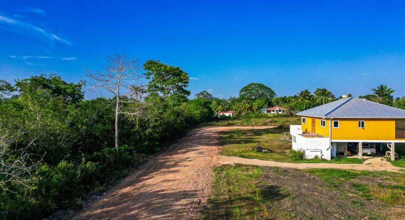 Santa Vista Estate – Titled Residential Lots Near San Ignacio