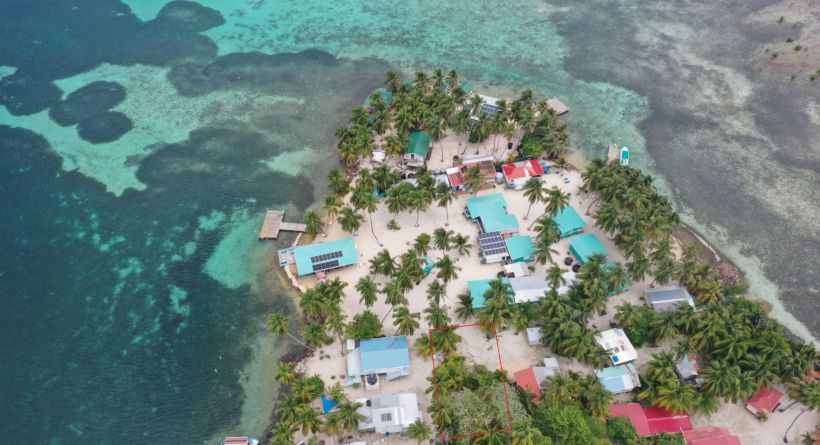 Tobacco Caye Lot for Sale – An Investment Opportunity in Belize