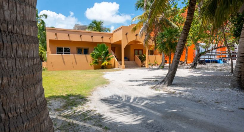 Tres Cocos Duplex Close to the Beach