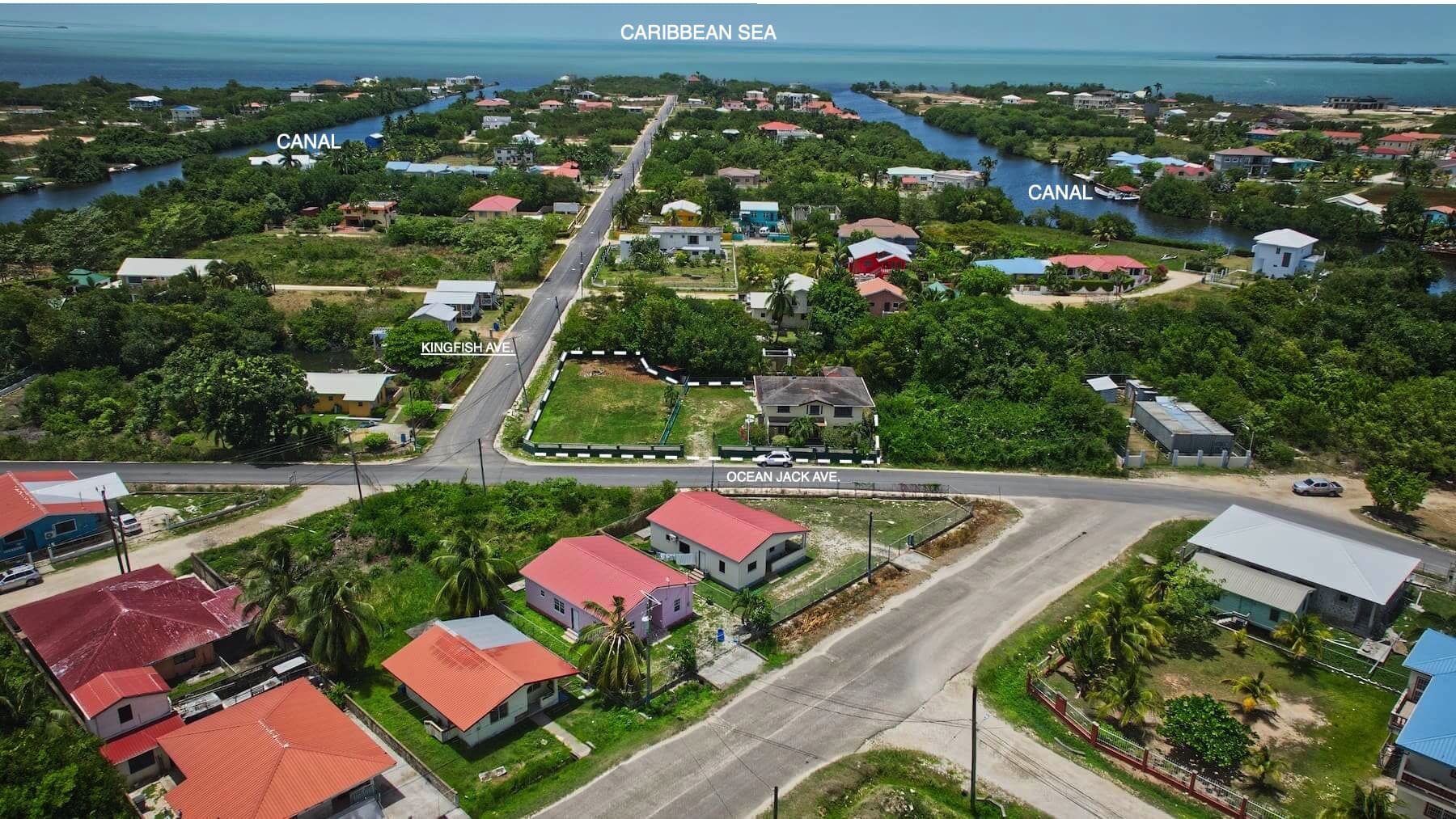 Waterfront Home on 2 Lots - Big Corner Location-Boat Dock &amp; Lift, Vista Del Mar