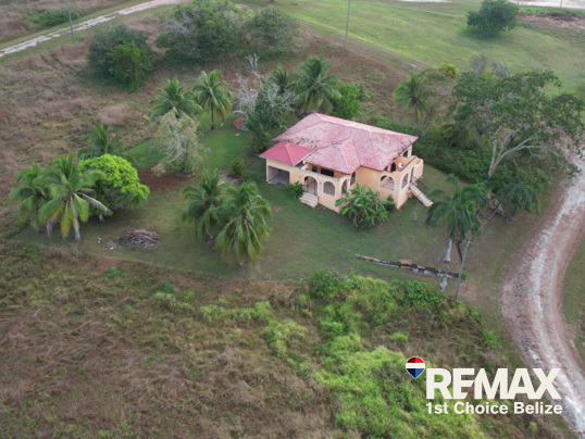 H3604 - Villa Macaw