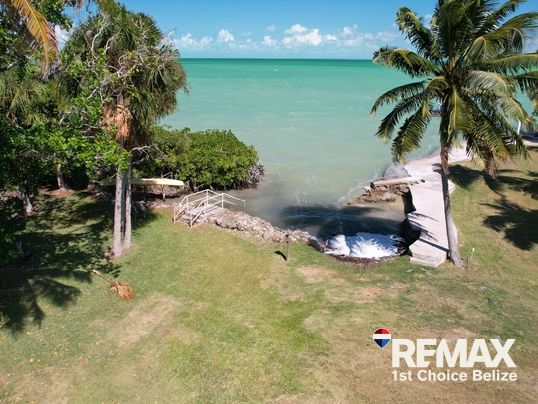 H3615 - Waterfront Property in Consejo Shores
