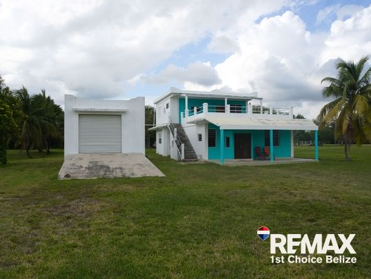 H3608 - Waterview Property in Consejo Shores